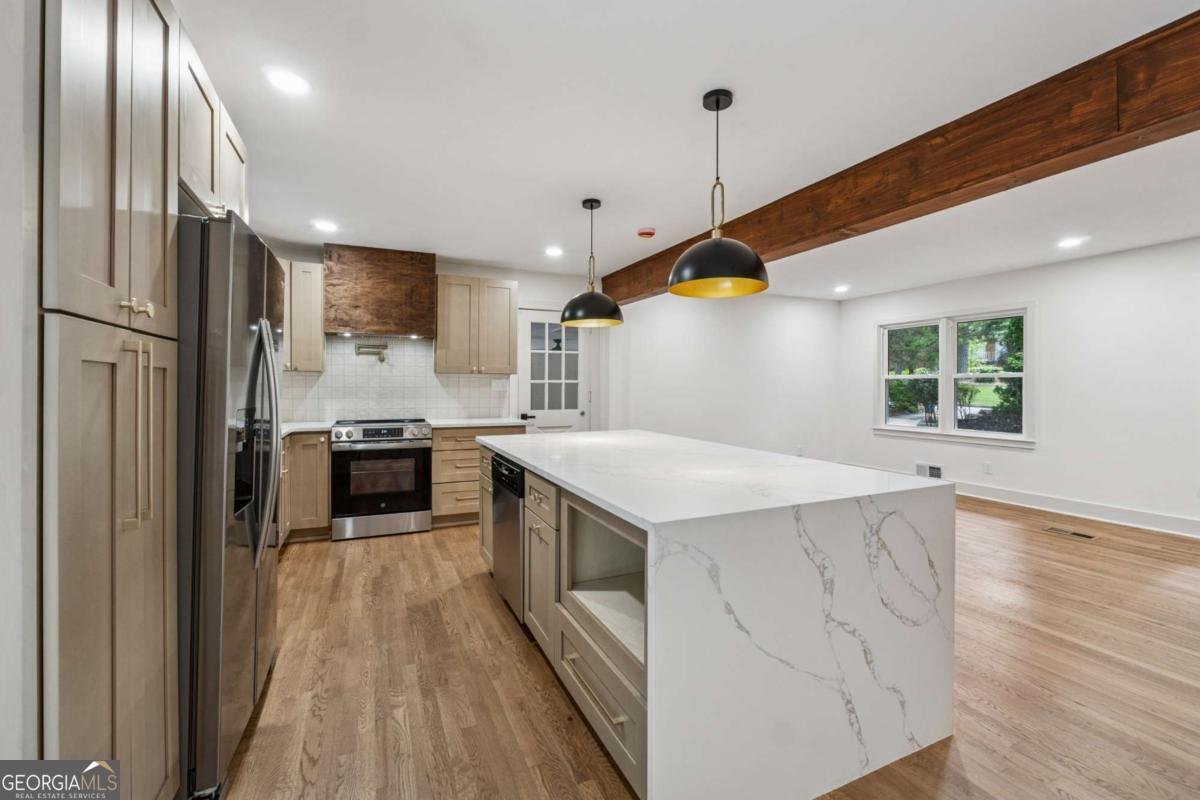 459 Thackery Place Atlanta - 7