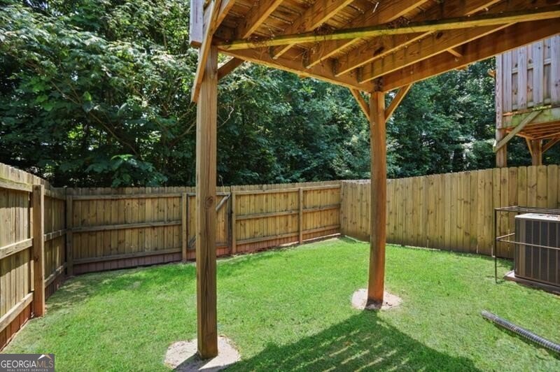 2256 Triple Crown Lane Lithonia - 23