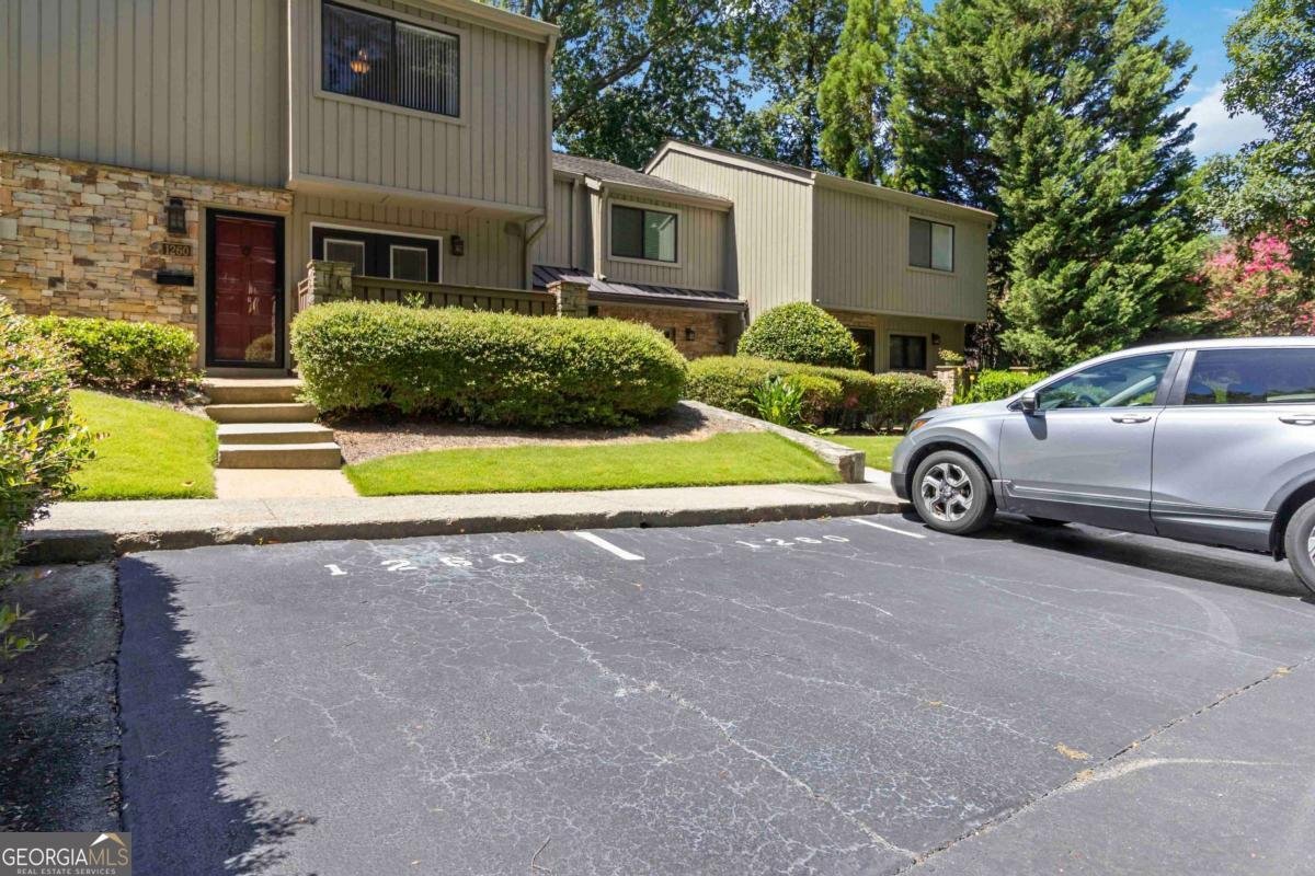 1260 Druid Knoll Drive Brookhaven - 8