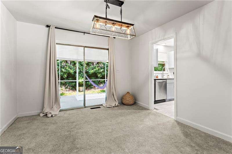 875 Eleanor Court Atlanta - 10