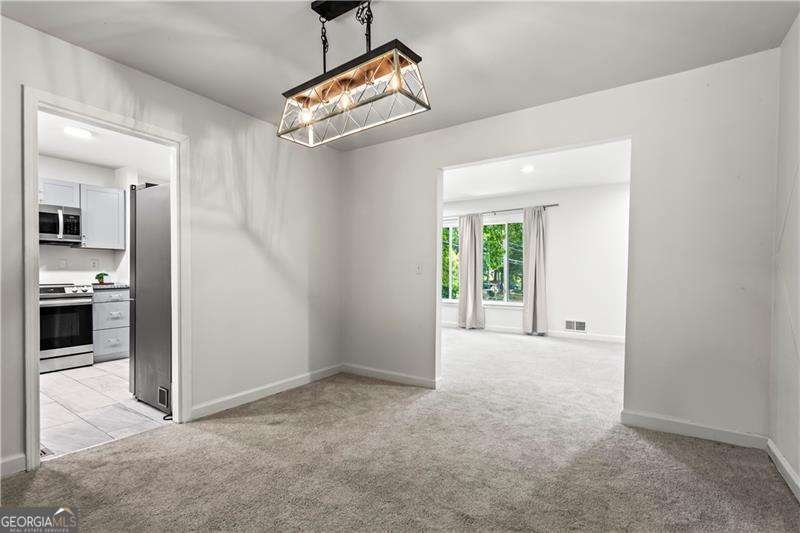 875 Eleanor Court Atlanta - 11
