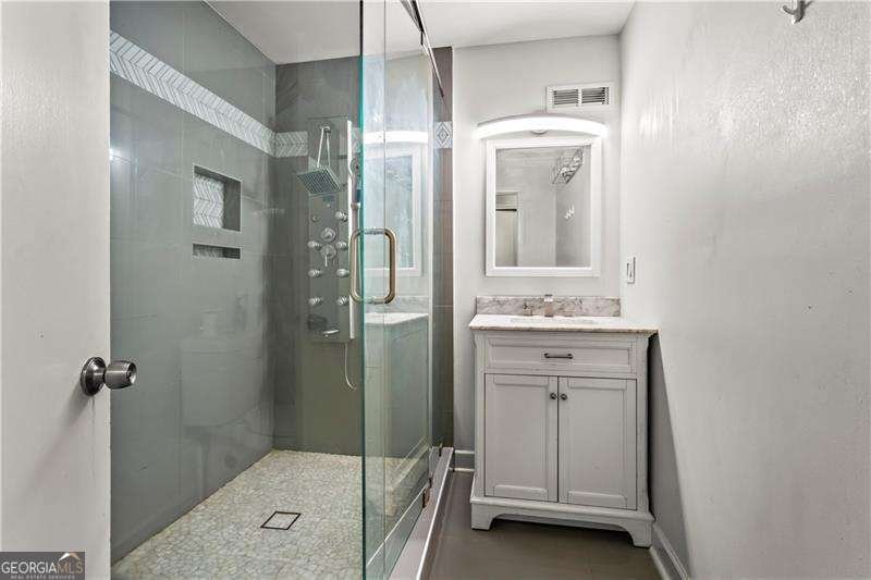 875 Eleanor Court Atlanta - 5