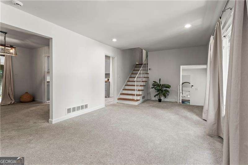 875 Eleanor Court Atlanta - 9