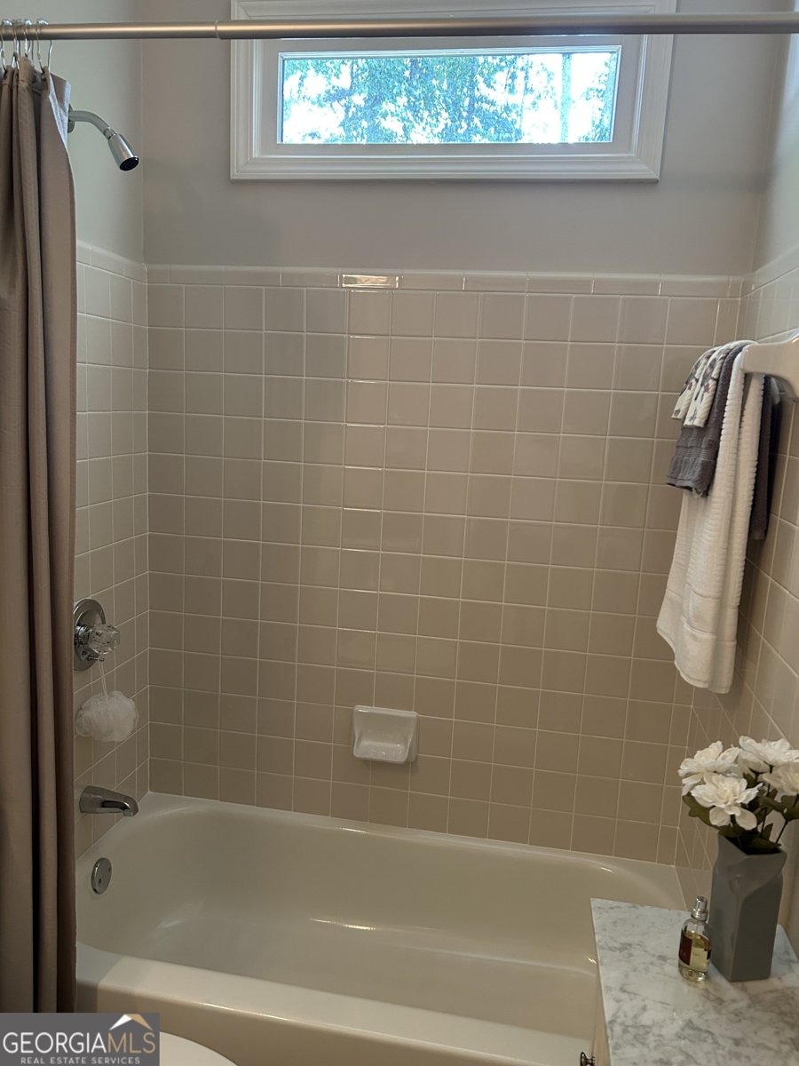 333 Ironhill Trace Woodstock - 70