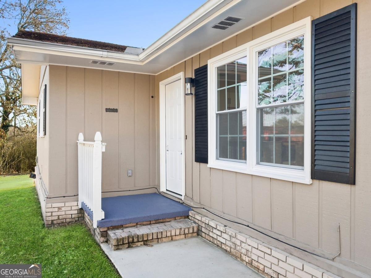 215 Lovebridge Drive Calhoun - 2