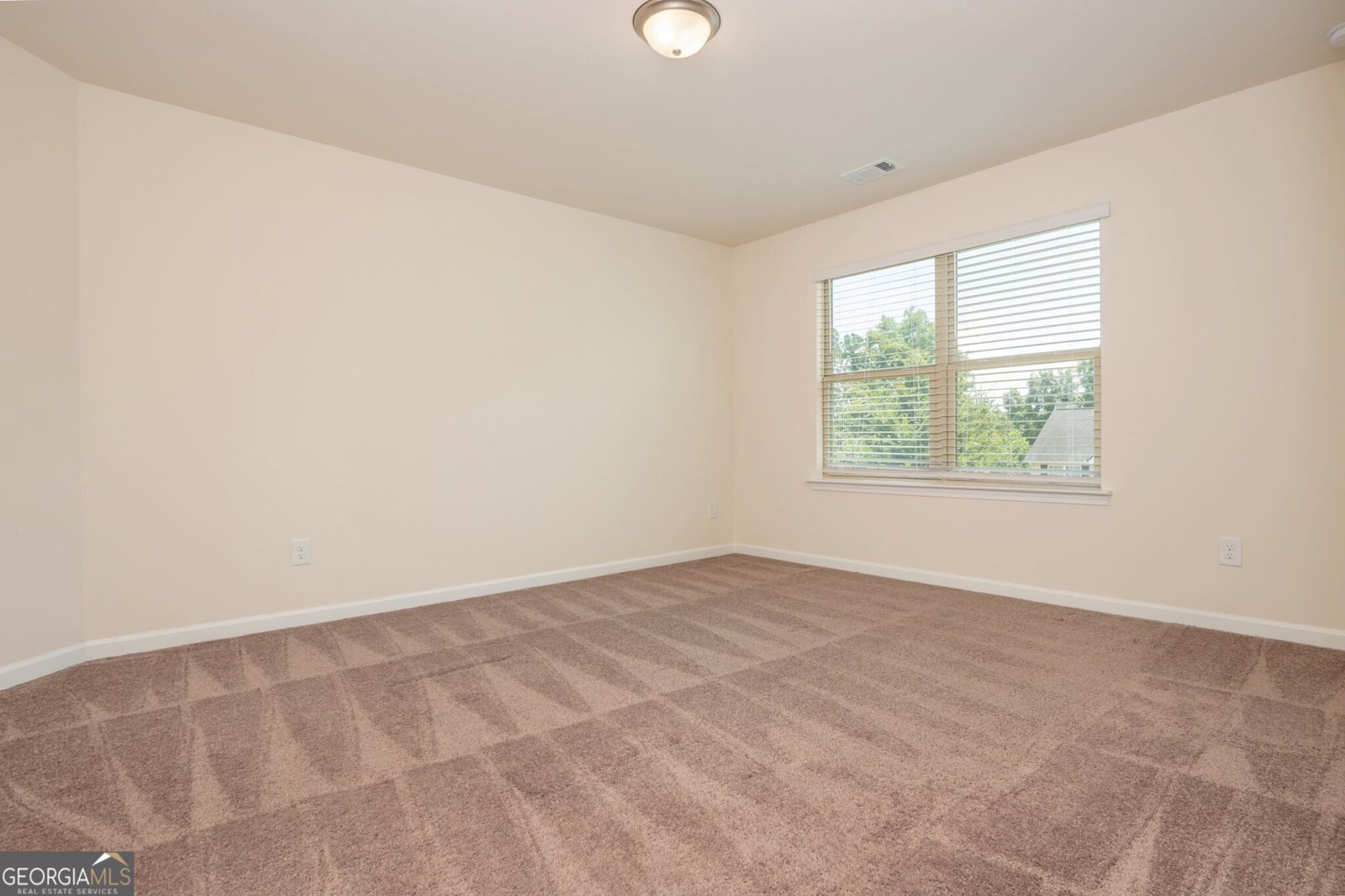 9445 Dunmoore Drive Cumming - 16