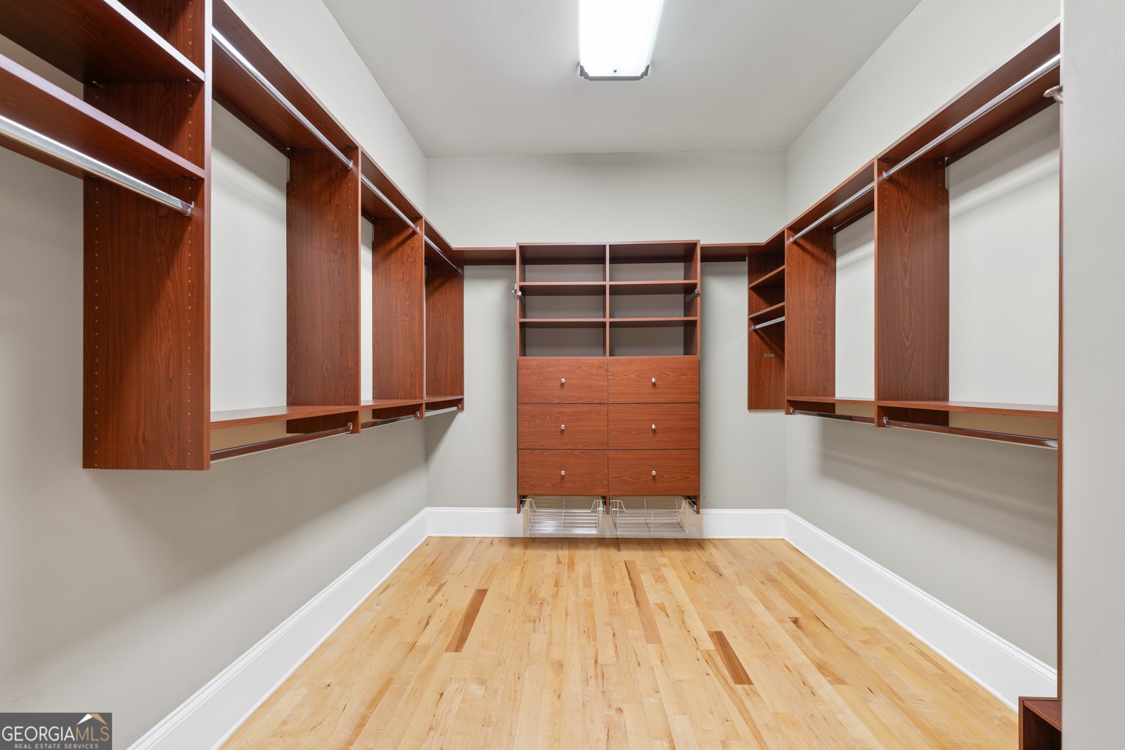 3675 Woodlawn Court Buford - 27