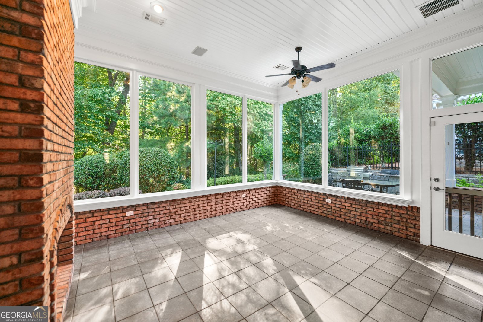 3675 Woodlawn Court Buford - 7