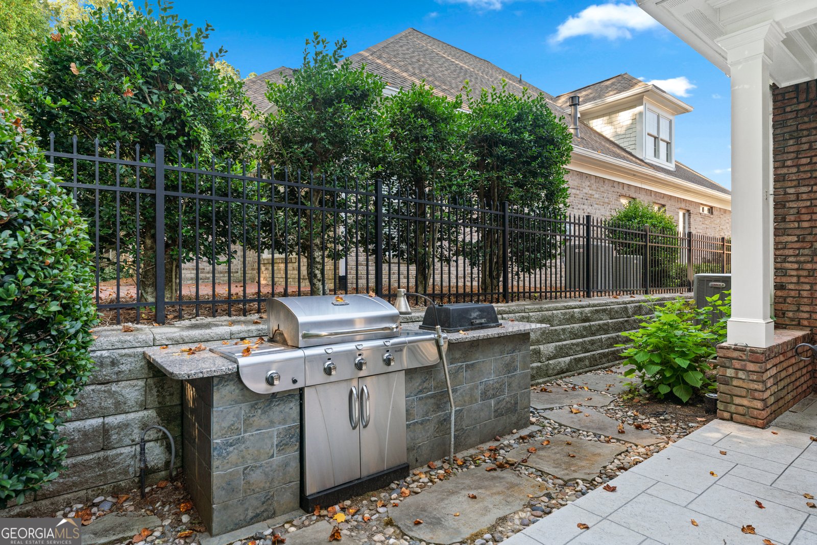 3675 Woodlawn Court Buford - 9