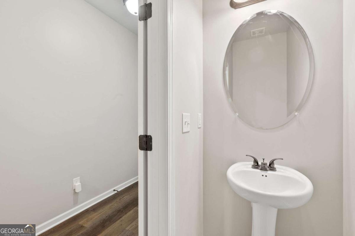 6048 Oak Bend Court Riverdale - 4