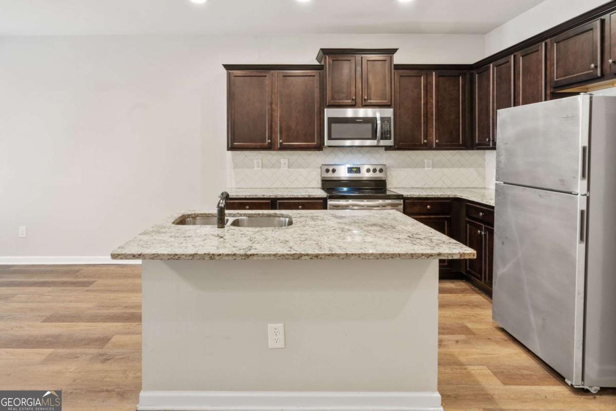 6048 Oak Bend Court Riverdale - 7