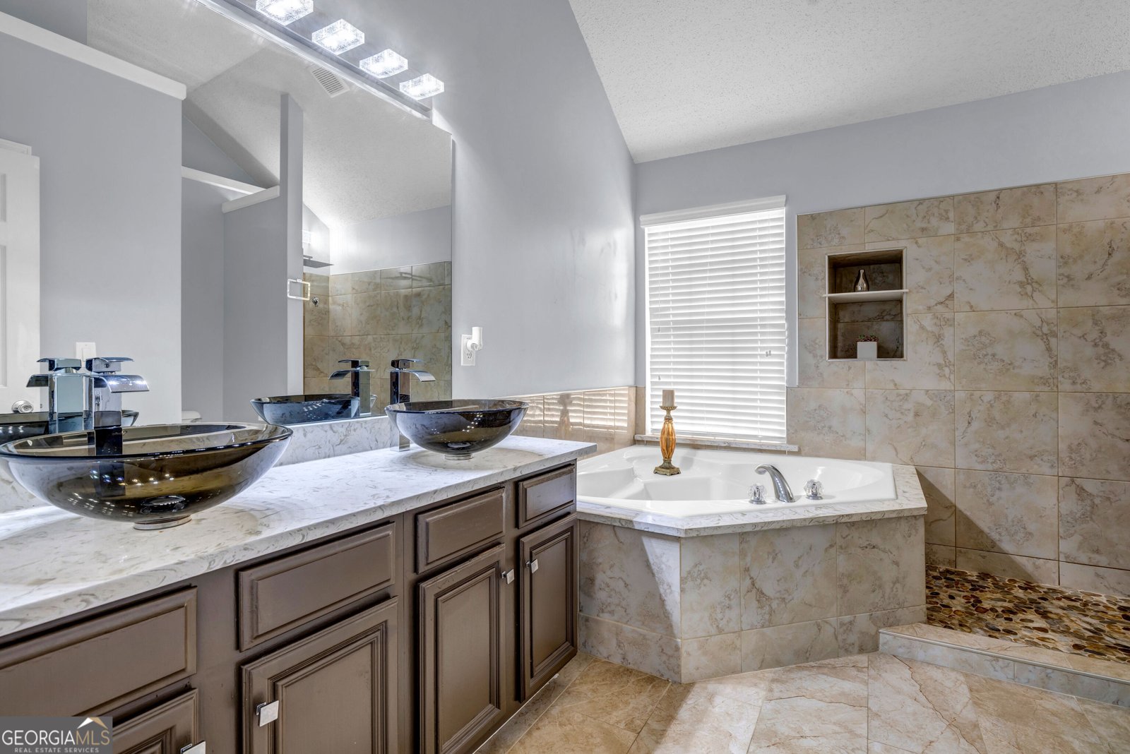 1903 Cobblestone Court Conyers - 17