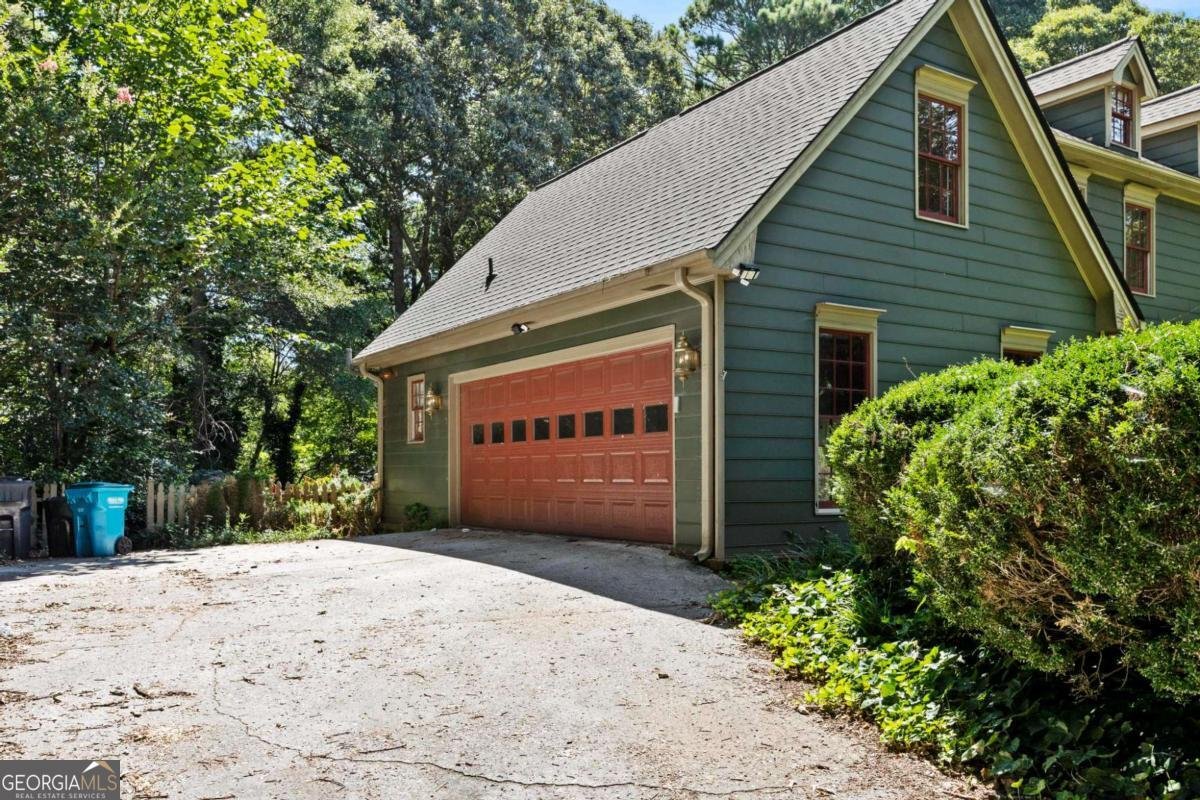 2646 Kinnett Drive Lilburn - 34