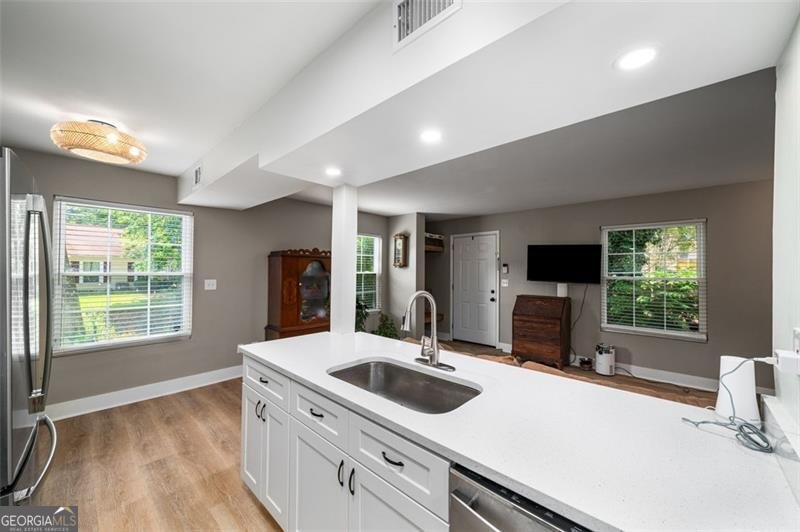 1305 SURREY Lane Marietta - 9