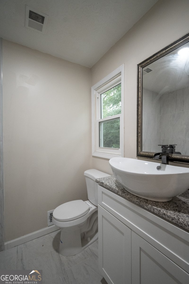 2743 Lake Capri Drive Conyers - 10
