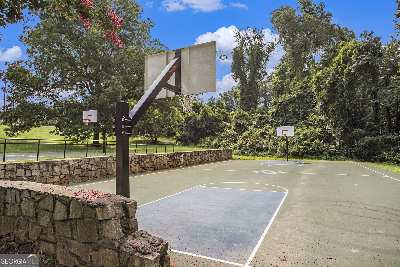 1418 Foxhall Lane Atlanta - 27