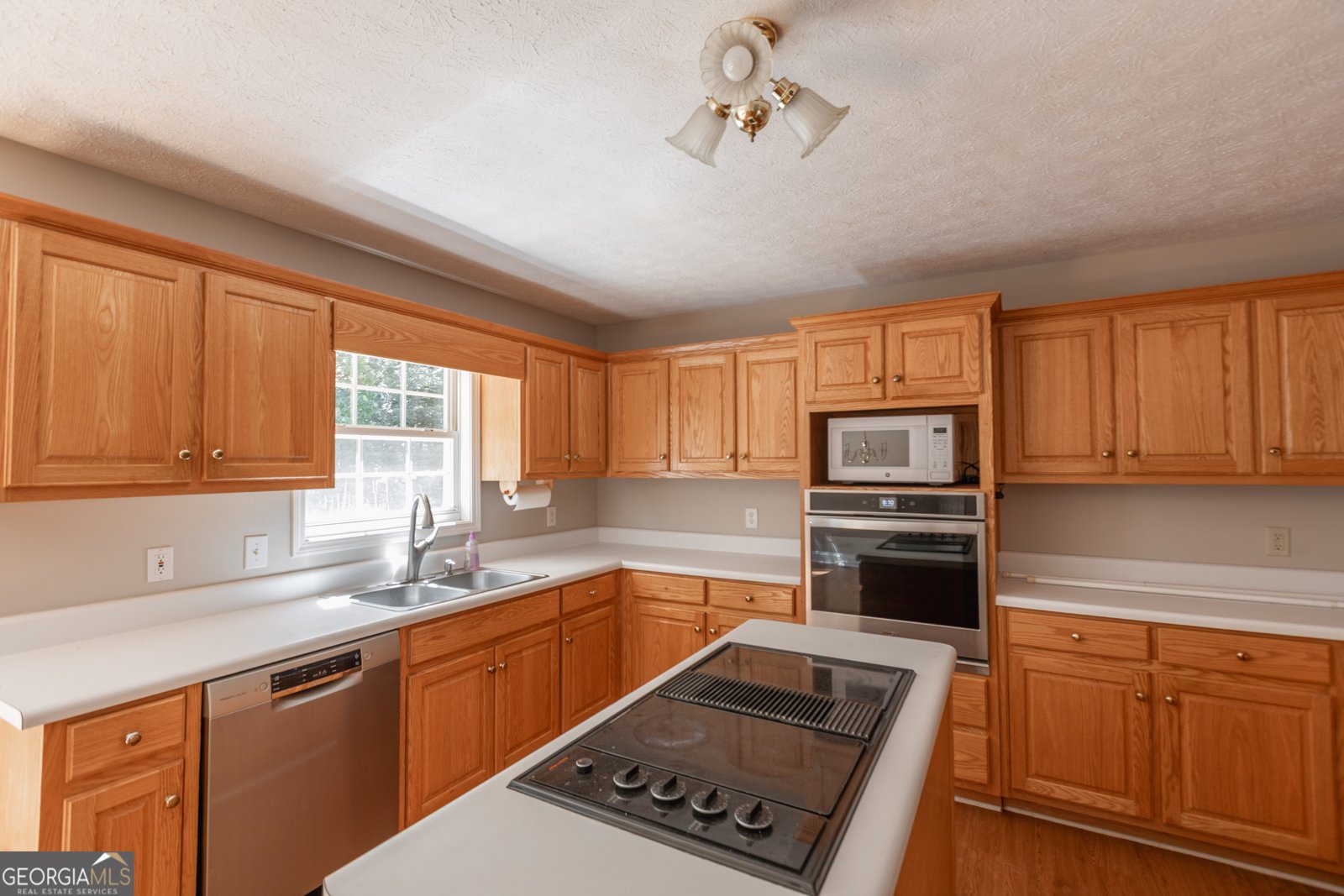 61 Leafview Drive Cleveland - 14