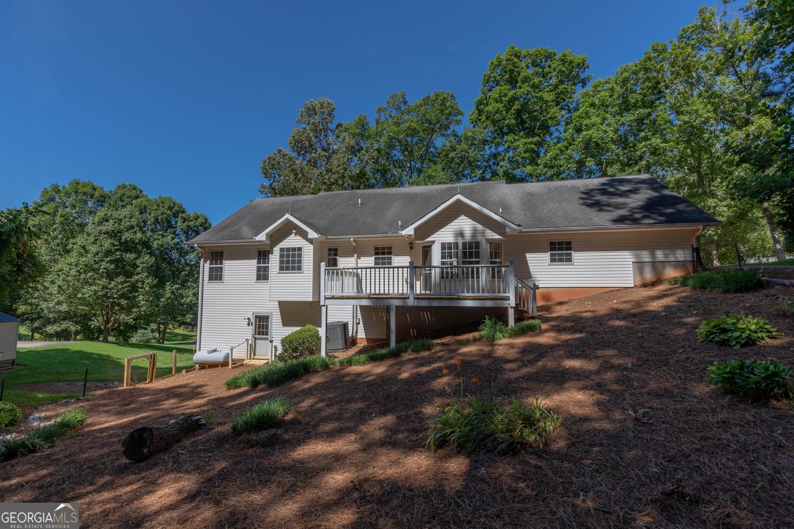 61 Leafview Drive Cleveland - 35