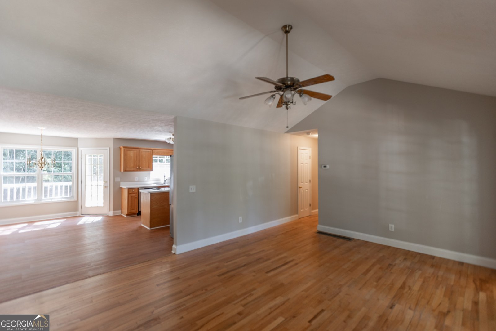 61 Leafview Drive Cleveland - 8