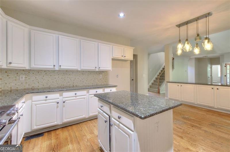 8355 AINSWORTH Cumming - 15