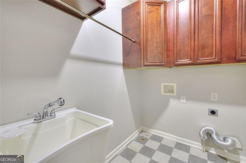 8355 AINSWORTH Cumming - 19