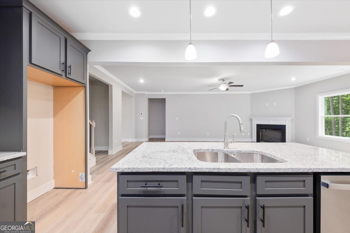 182 Railroad Street Gray - 9