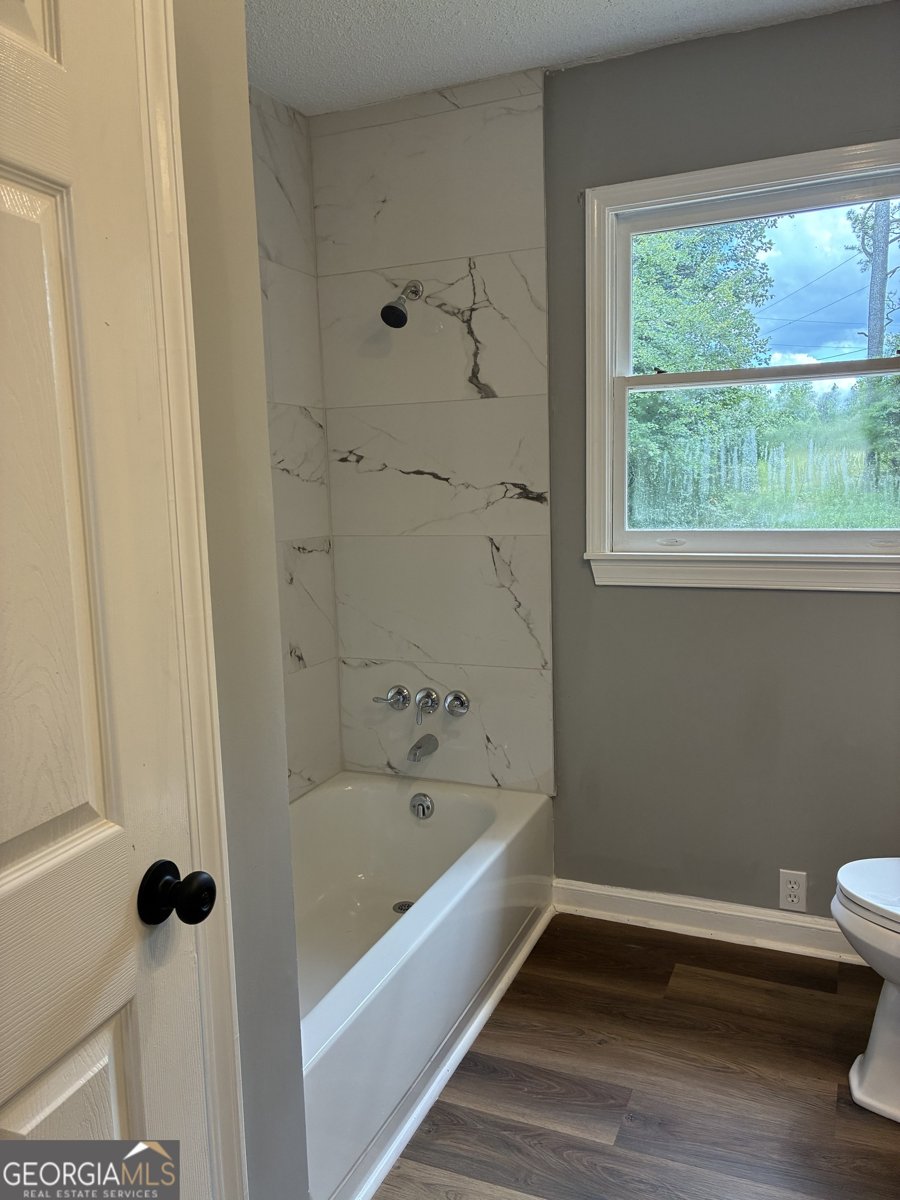 5951 Glenn Burtz Road Murrayville - 23