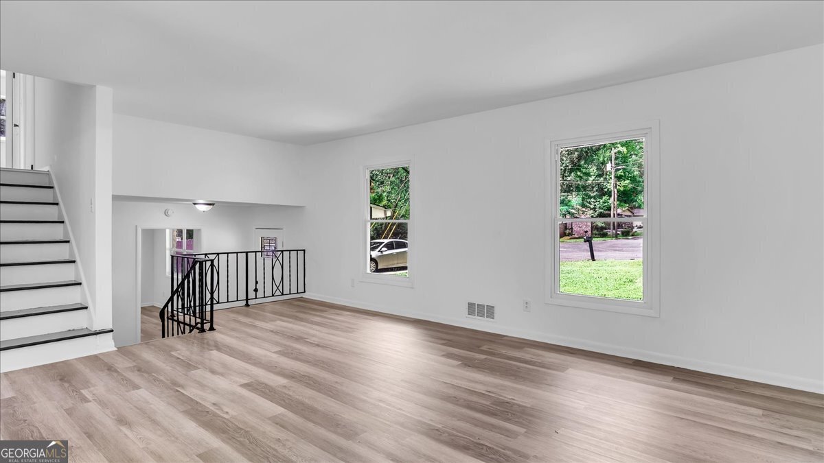 1905 ROLLINGWOOD Drive Atlanta - 14