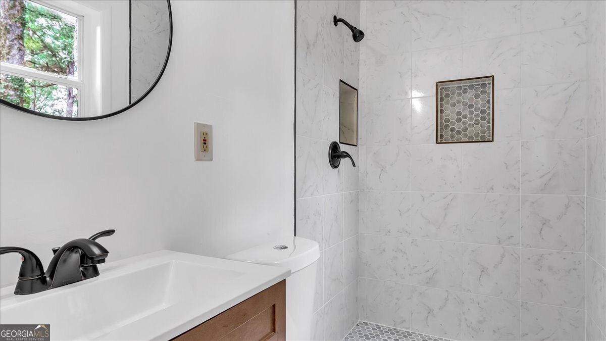 1905 ROLLINGWOOD Drive Atlanta - 18