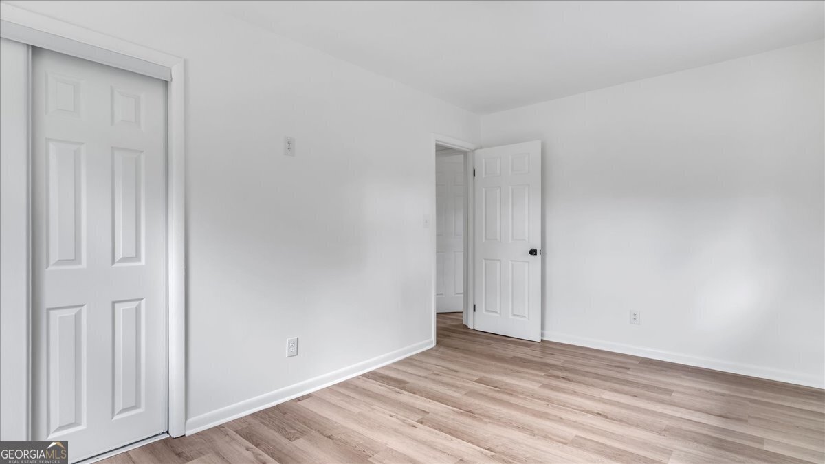 1905 ROLLINGWOOD Drive Atlanta - 22