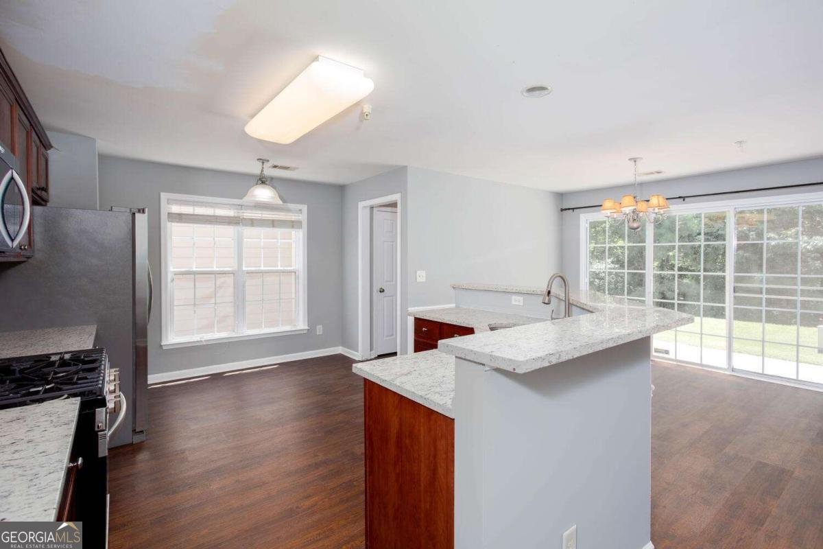 339 Balaban Circle Woodstock - 11