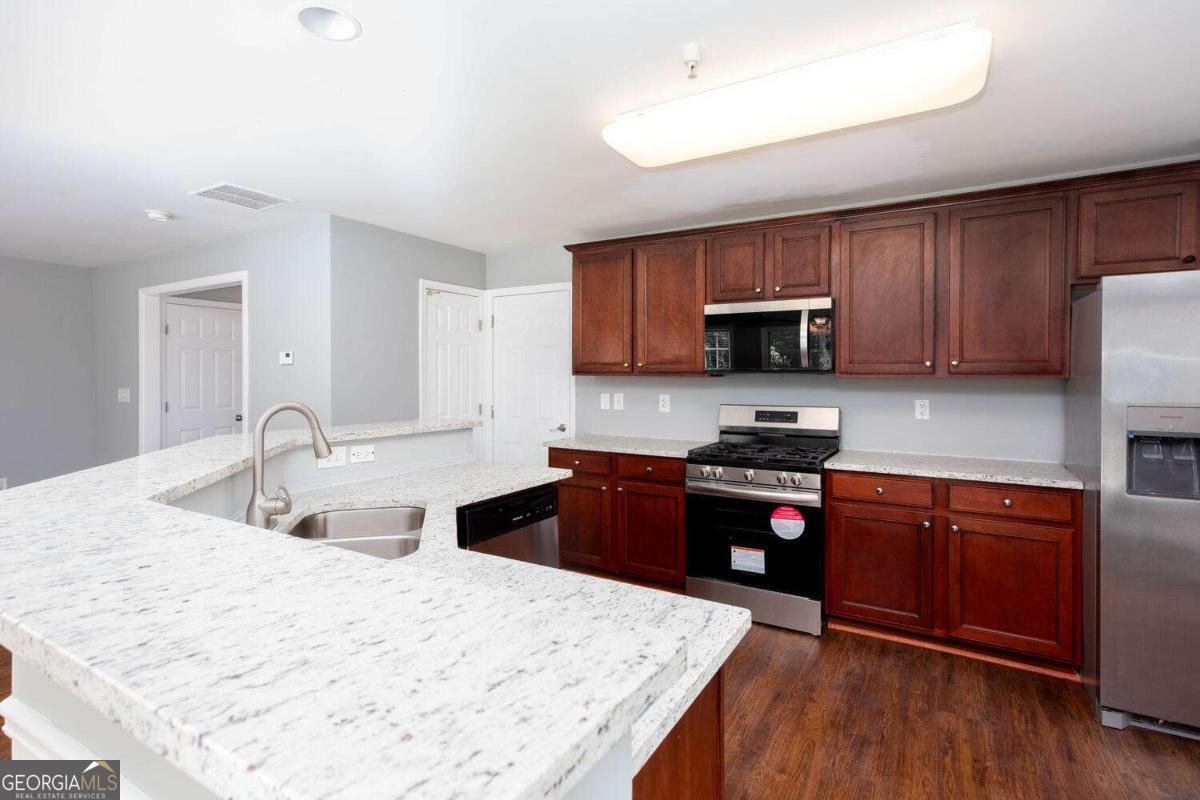 339 Balaban Circle Woodstock - 6