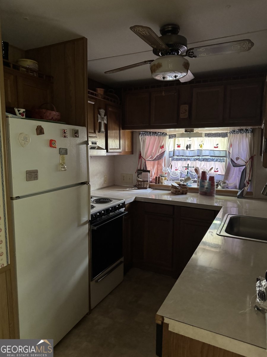 128 Cindy Parkway Cleveland - 17