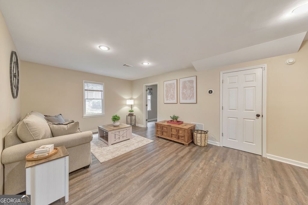 1244 Nottoway Trail Marietta - 23