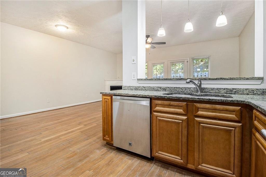 4273 High Park Lane East Point - 8
