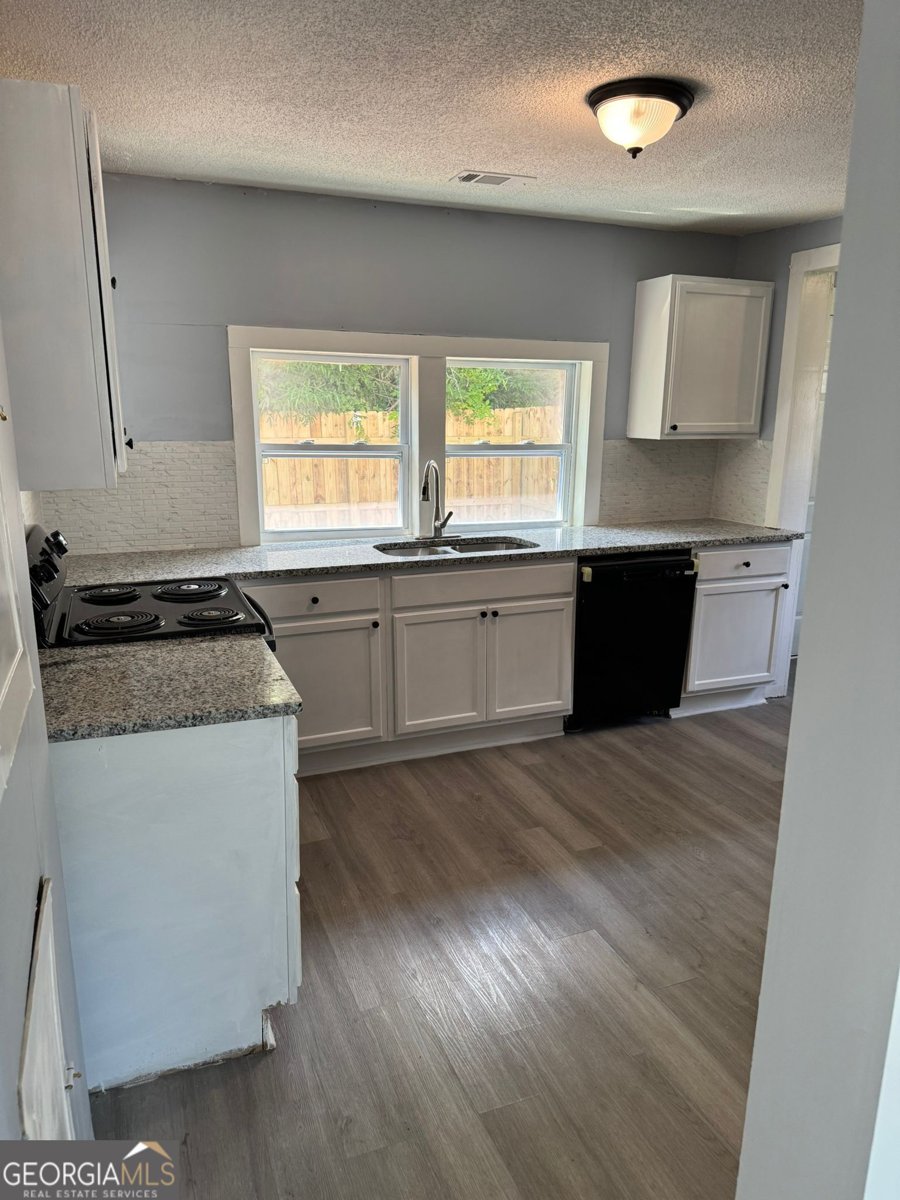 87 Avenue H Thomaston - 17