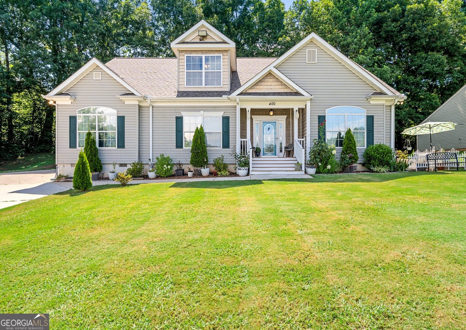 400 Sapling Court Temple - 1