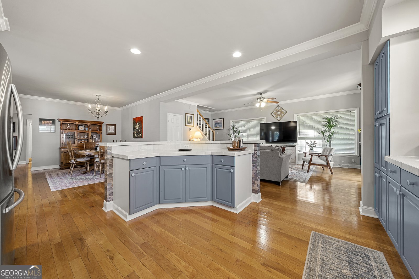 400 Sapling Court Temple - 12