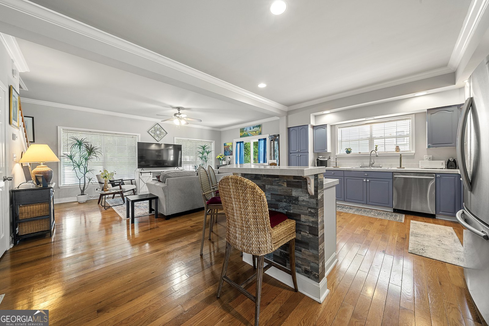 400 Sapling Court Temple - 9