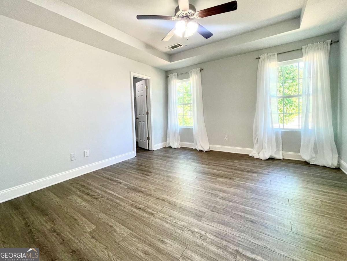 18 Erin Way Commerce - 13