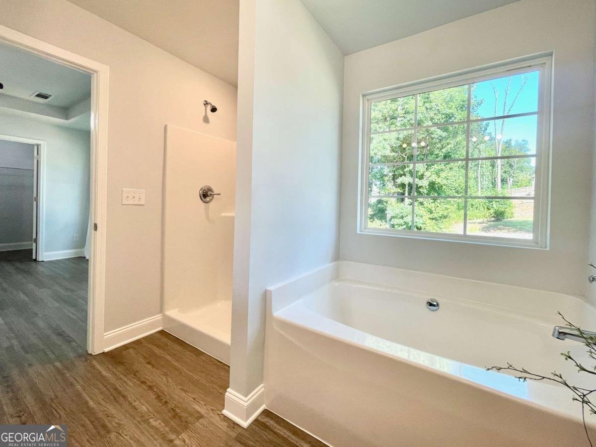 18 Erin Way Commerce - 16