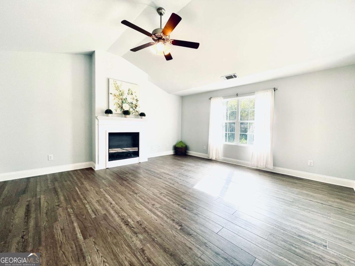 18 Erin Way Commerce - 2