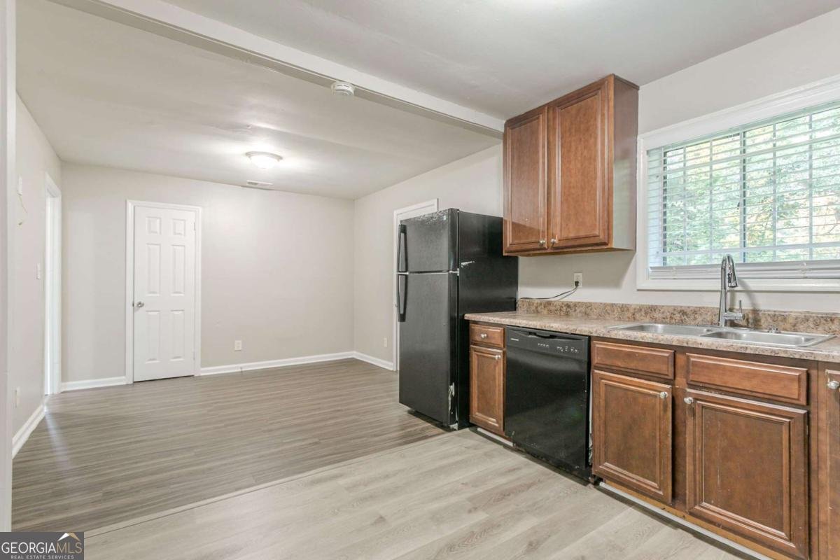 2611 Rex Avenue Atlanta - 16