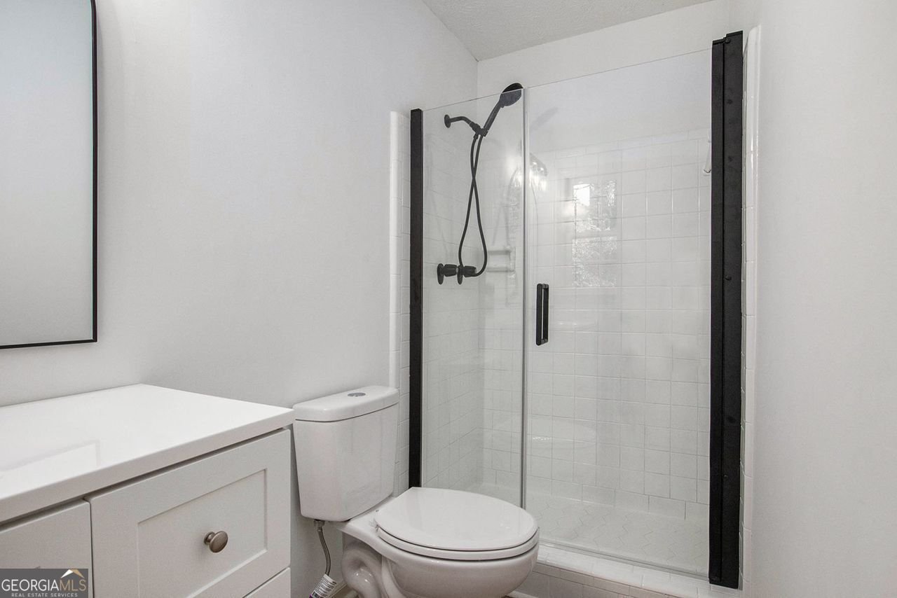 608 PAMELA Court Lawrenceville - 16