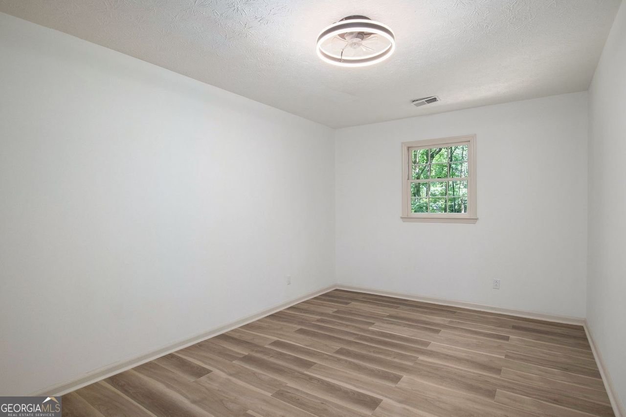608 PAMELA Court Lawrenceville - 18