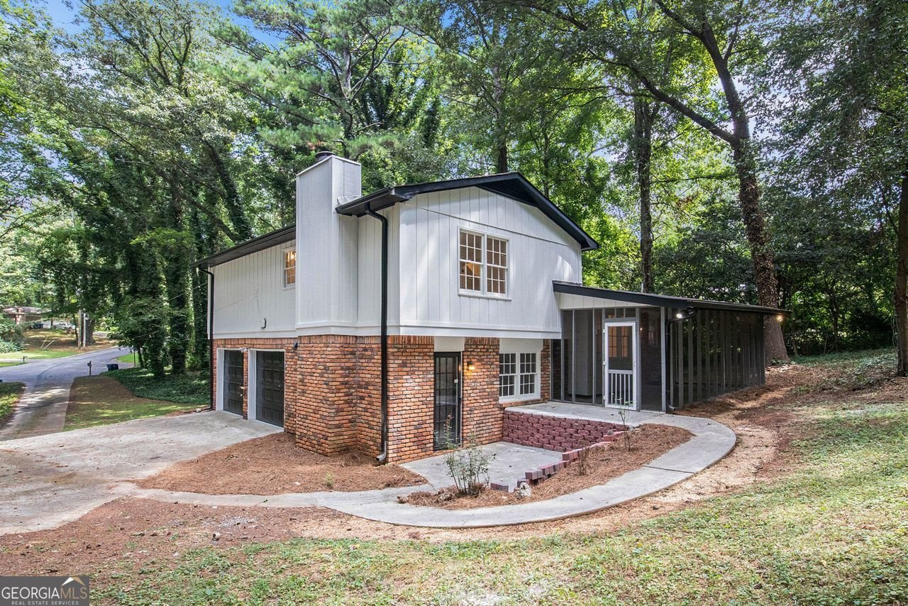608 PAMELA Court Lawrenceville - 29