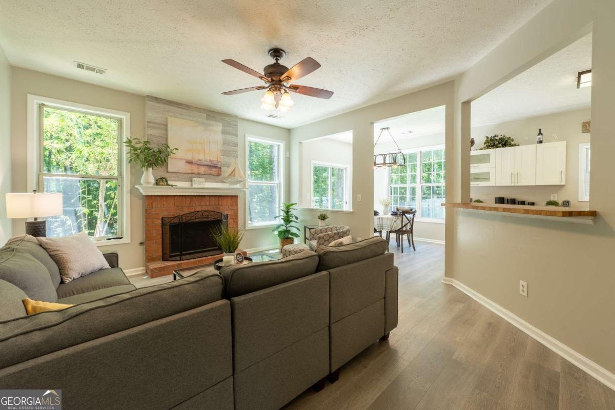2238 Saint Albans Place Buford - 3