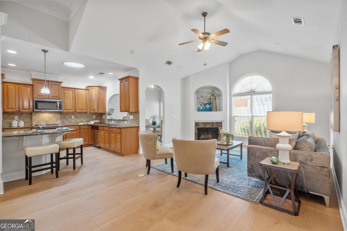 5380 Villa Lake Court Suwanee - 3