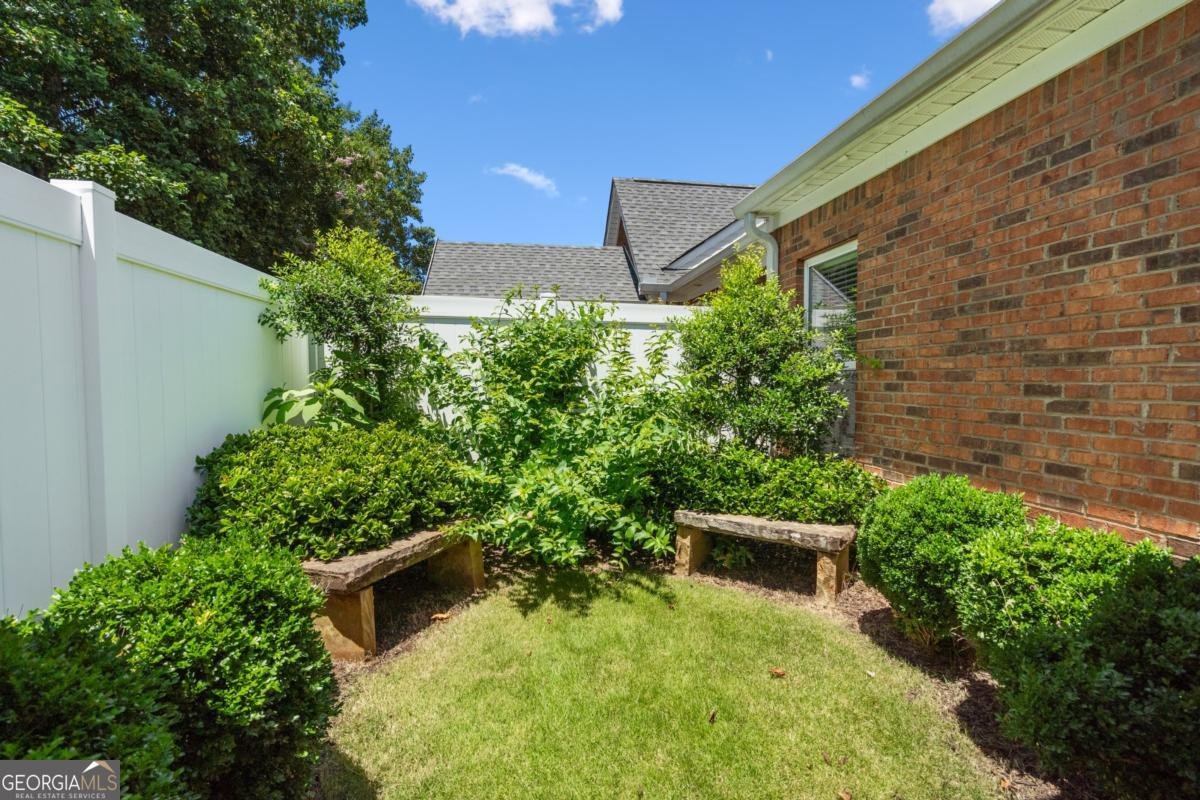 5380 Villa Lake Court Suwanee - 33