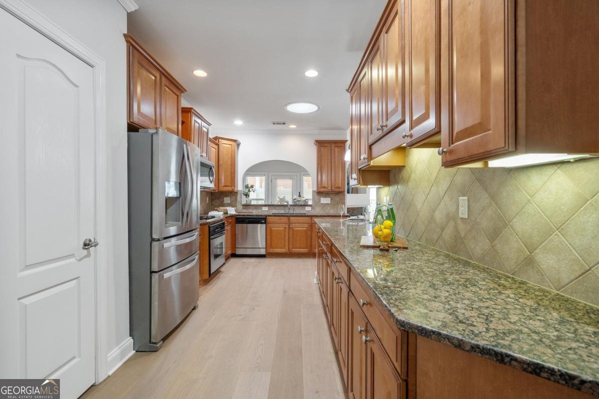 5380 Villa Lake Court Suwanee - 9